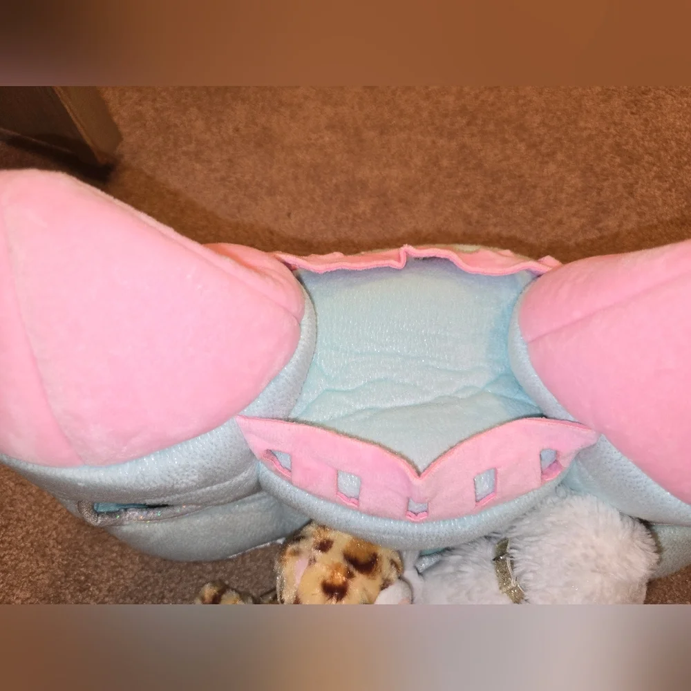 Plush Small Pet Castle Bed with Pink & Light Blue Accents